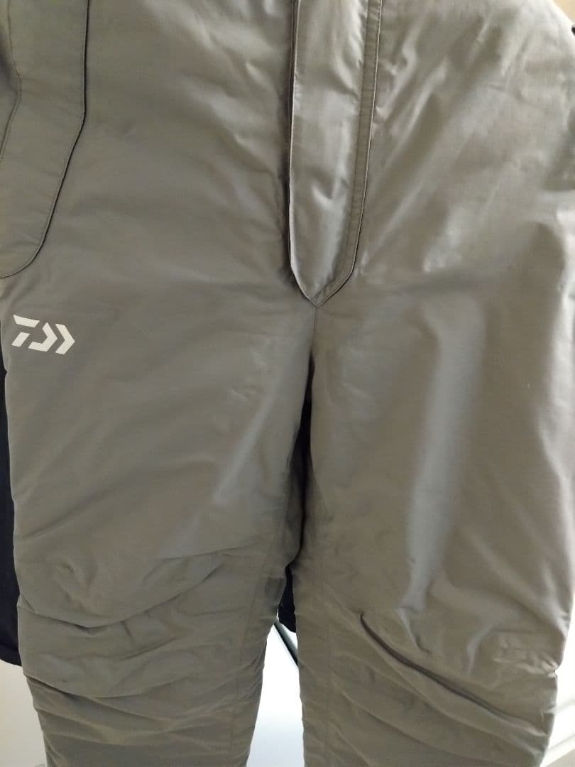 DAIWA　レインマックス　上下セット　М　使用少　（黒/灰）真冬防寒　アジング