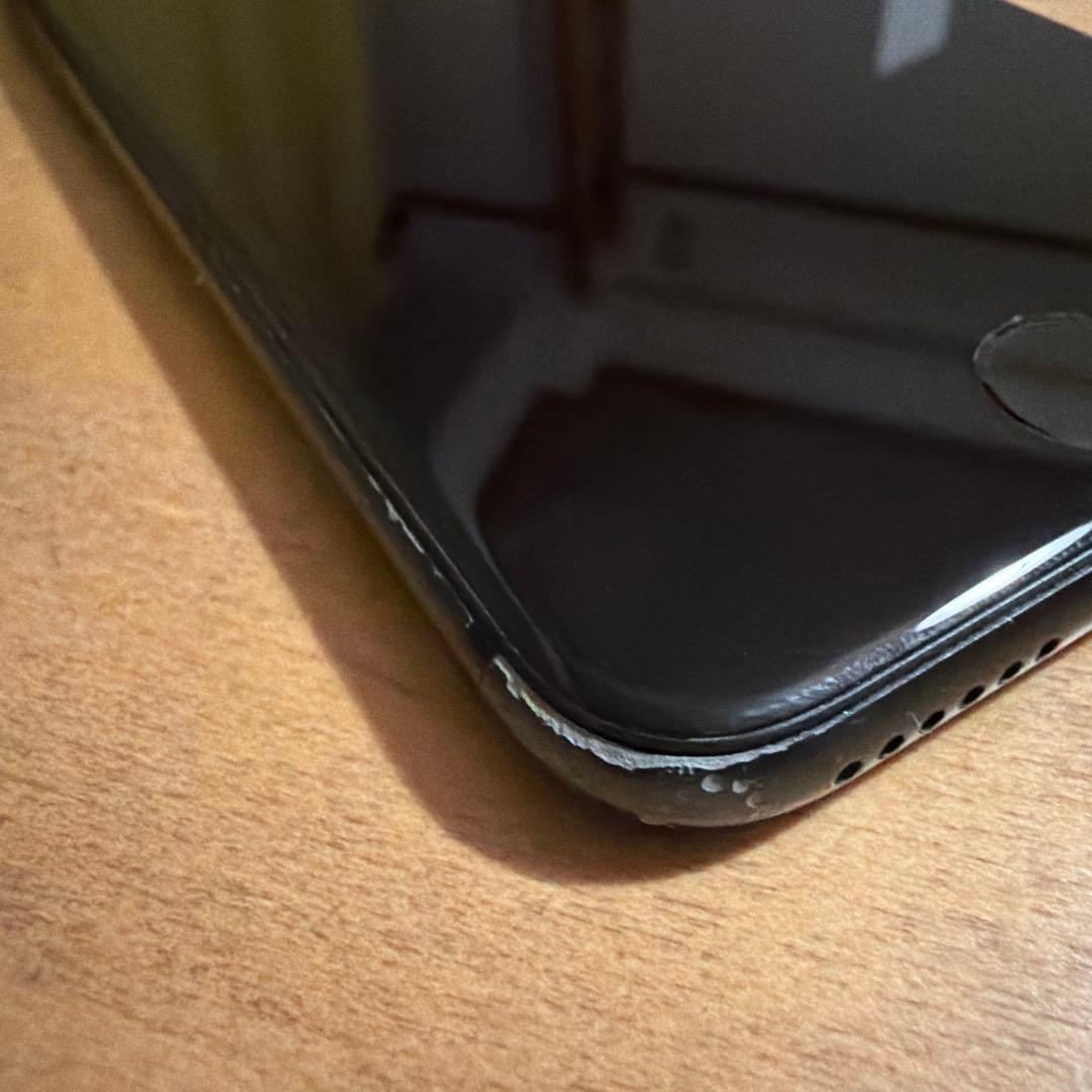 iPhone SE (第2世代) ブラック 本体