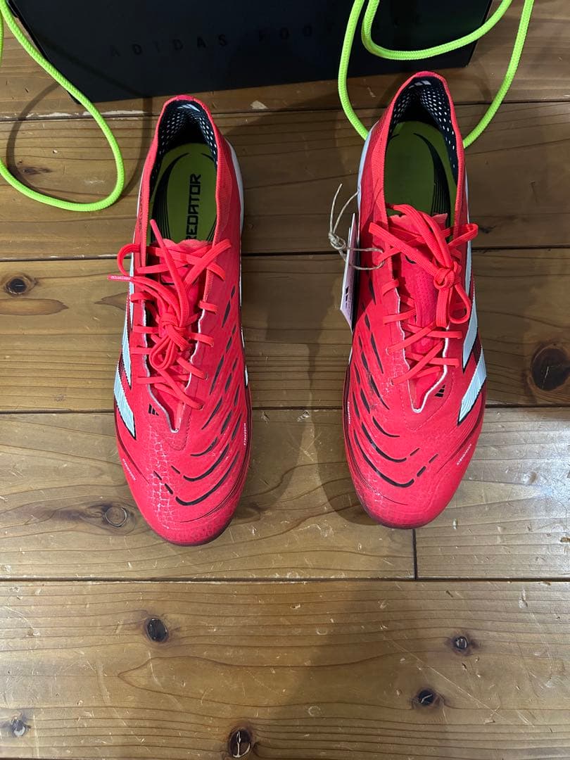 アディダス　プレデターELITE HG/AG ジャパン