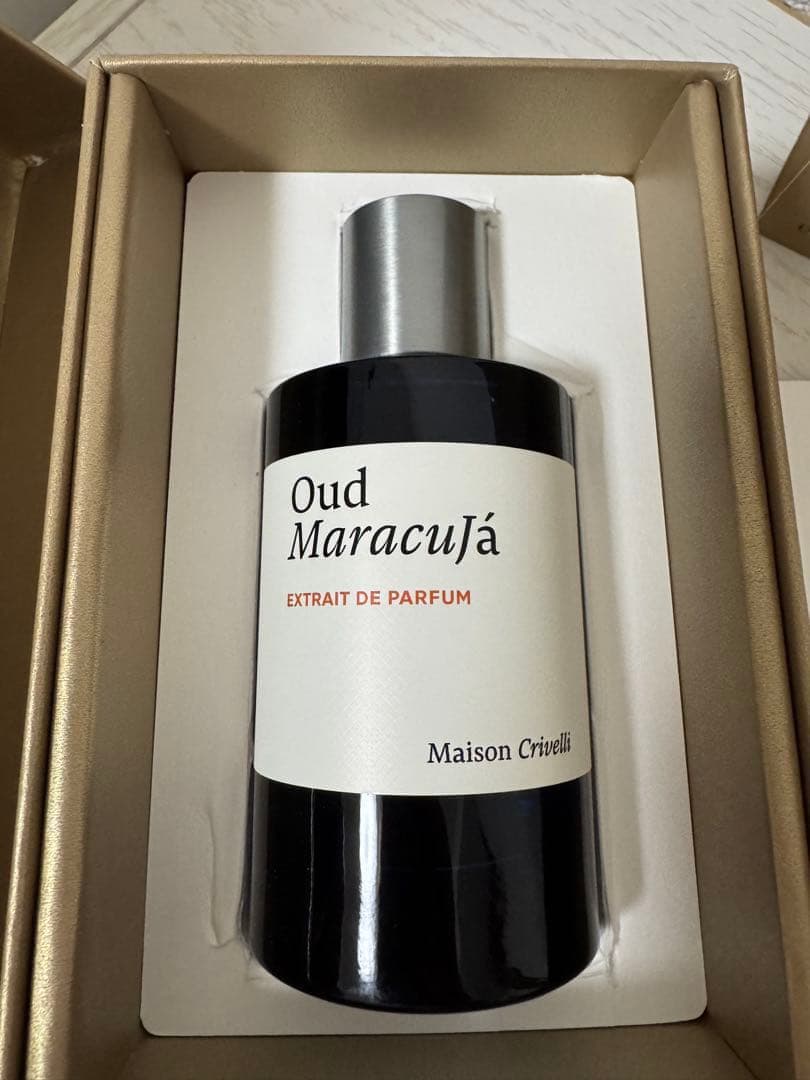 新品未使用メゾン・クリヴェリ Oud Maracujá 100ml 香水