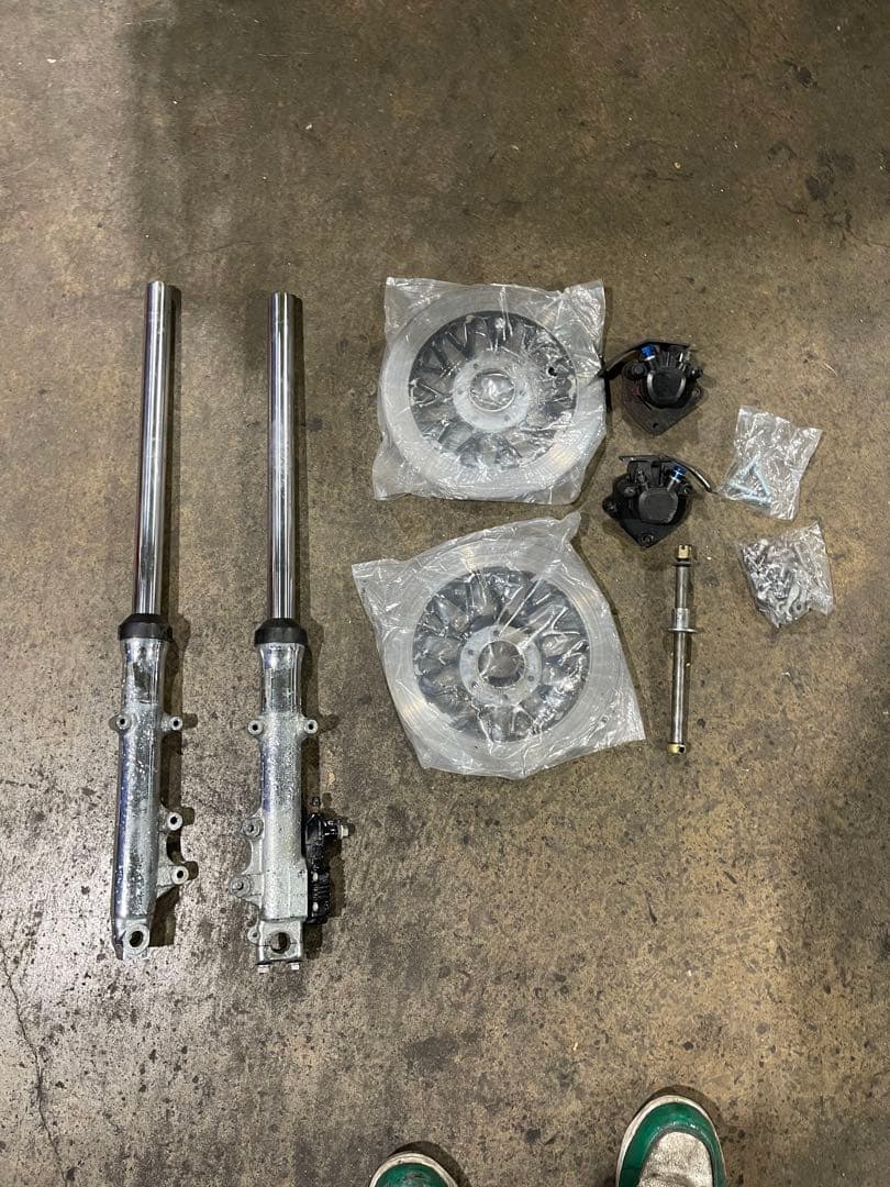 GS400 フロントフォーク　ブレーキ　ローター　キャリパーセット