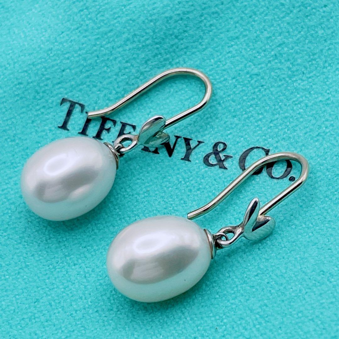 Tiffany & Co. ピアス　オリーブ　パール　フック　リーフ