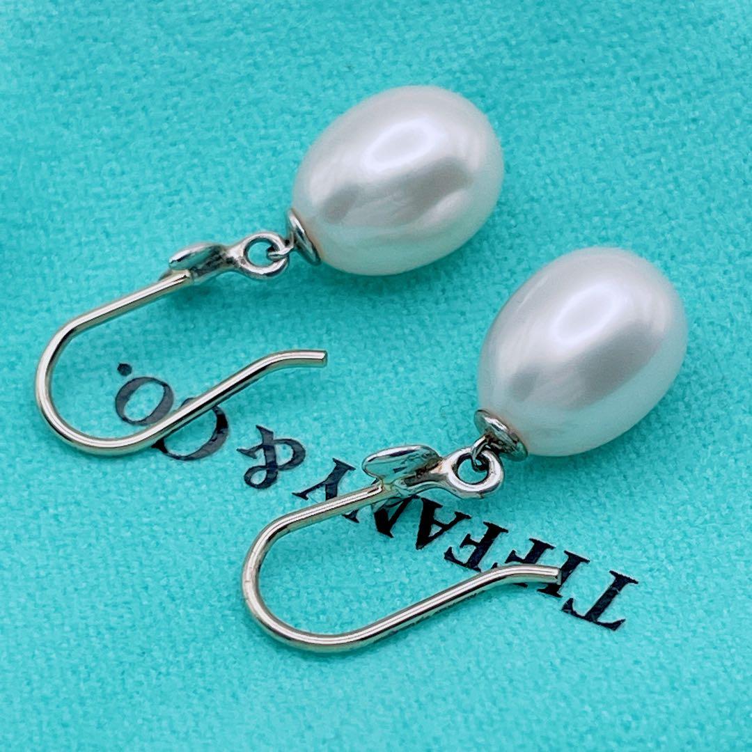 Tiffany & Co. ピアス　オリーブ　パール　フック　リーフ