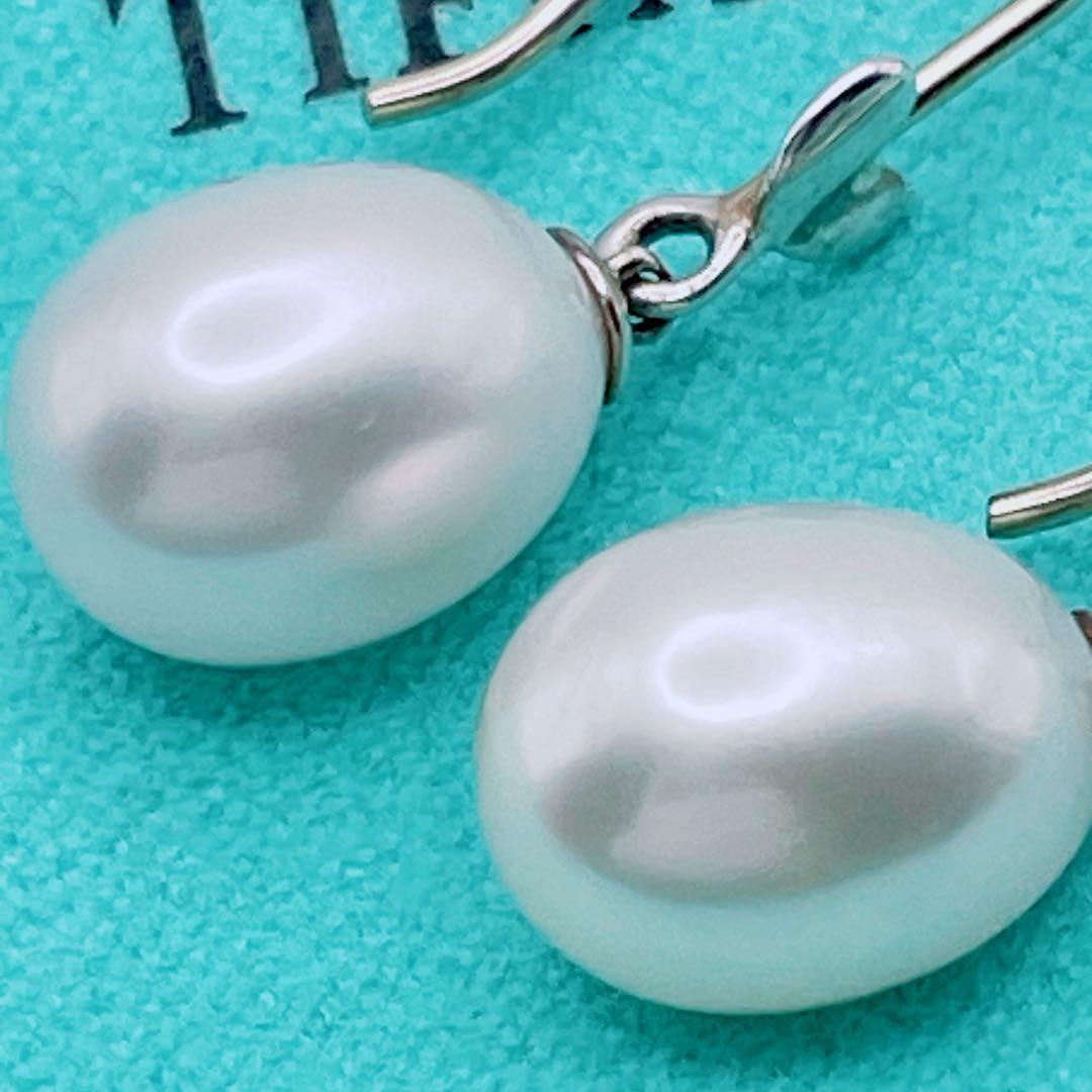 Tiffany & Co. ピアス　オリーブ　パール　フック　リーフ