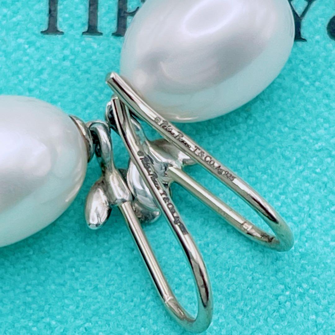 Tiffany & Co. ピアス　オリーブ　パール　フック　リーフ