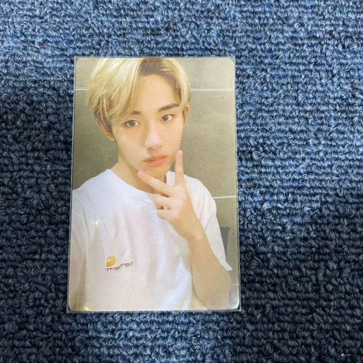 WayV Take over the moonタイver. ウィンウィン トレカ