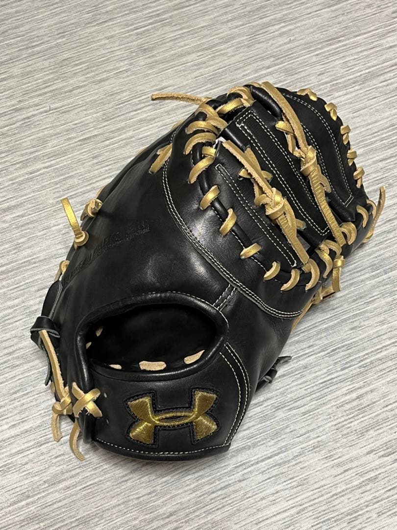 Under Armour 軟式　ファーストミット　全紐交換