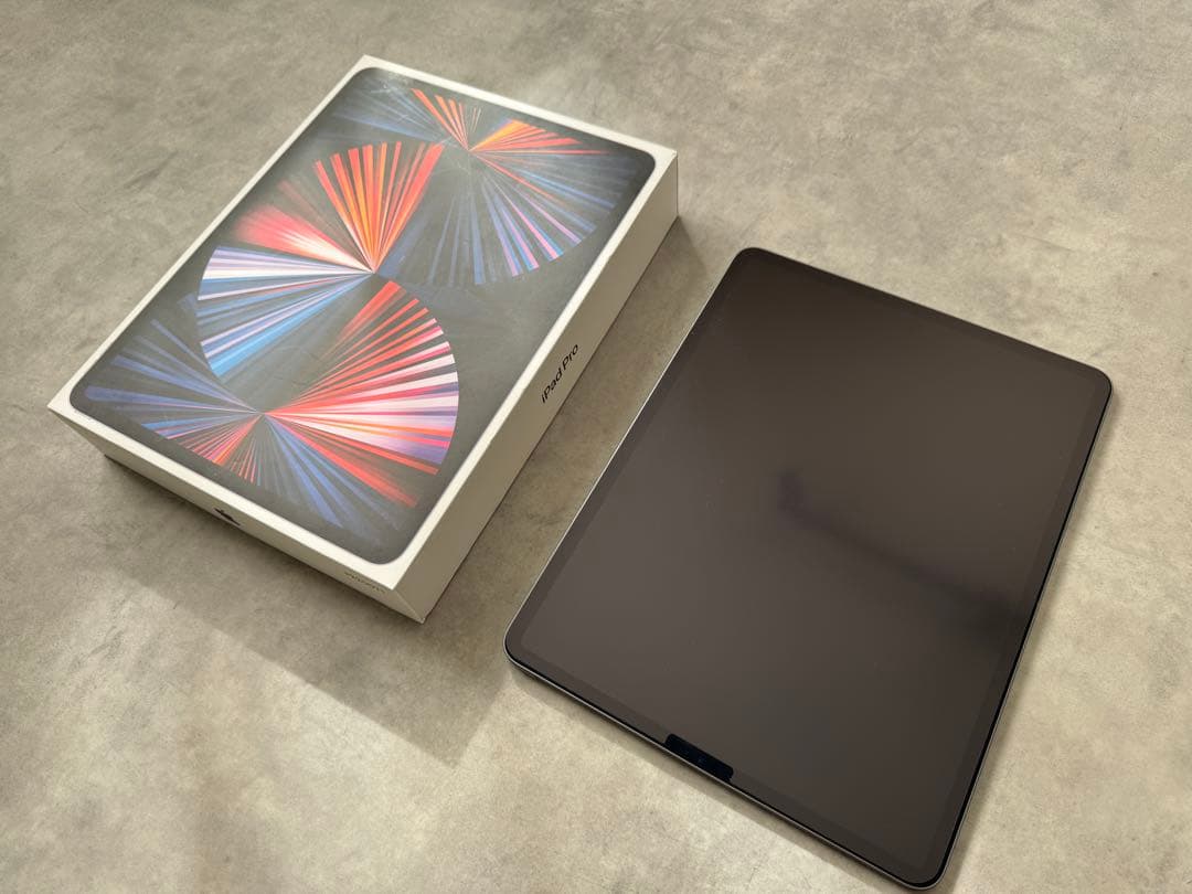 い*蔵様 iPad Pro 第5世代 12.9 Wi-Fi 128GB 保護フィ