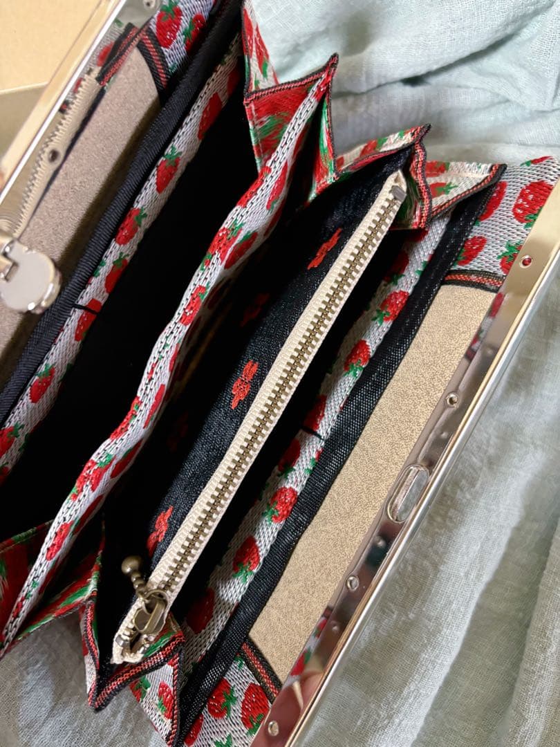 ハンドメイド　和風 畳がま口長財布　いちご　さくら　海外プレゼント