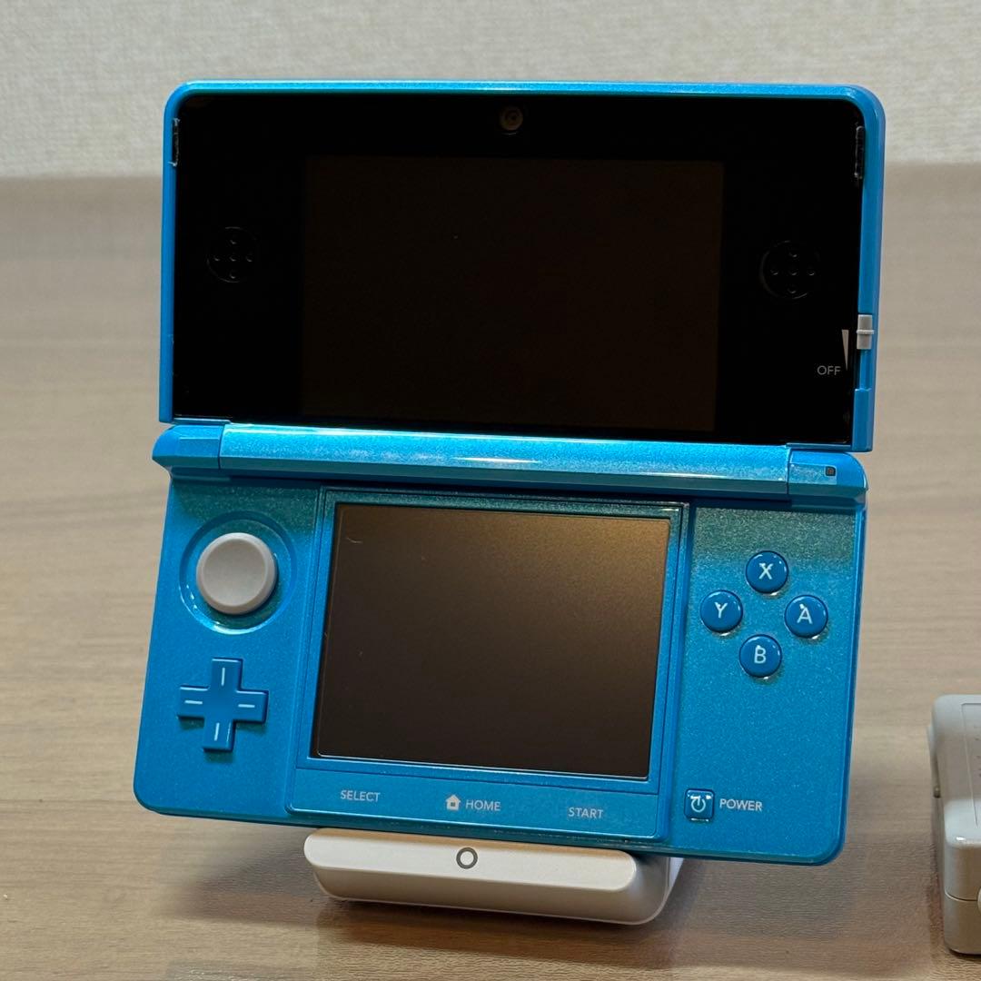 5-245 ニンテンドー3DS ライトブルー