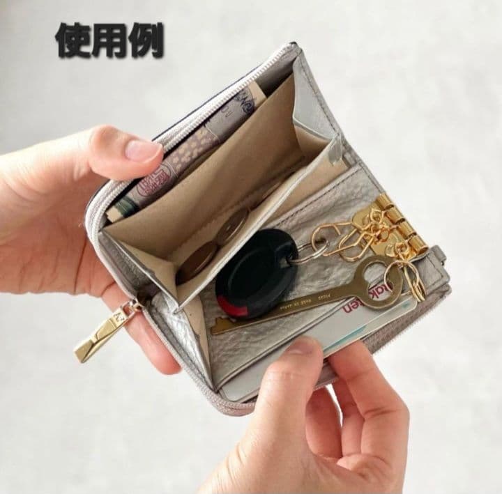 未使用　ATAO キーケース ベル ハッピーヴィトロ プラチナグラス ハート