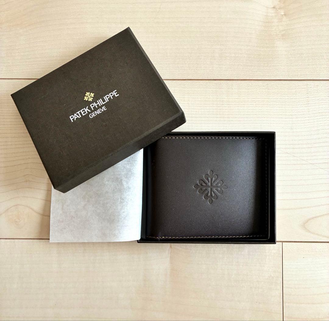 新品未使用　パテックフィリップ　財布　二つ折り　ブラウン