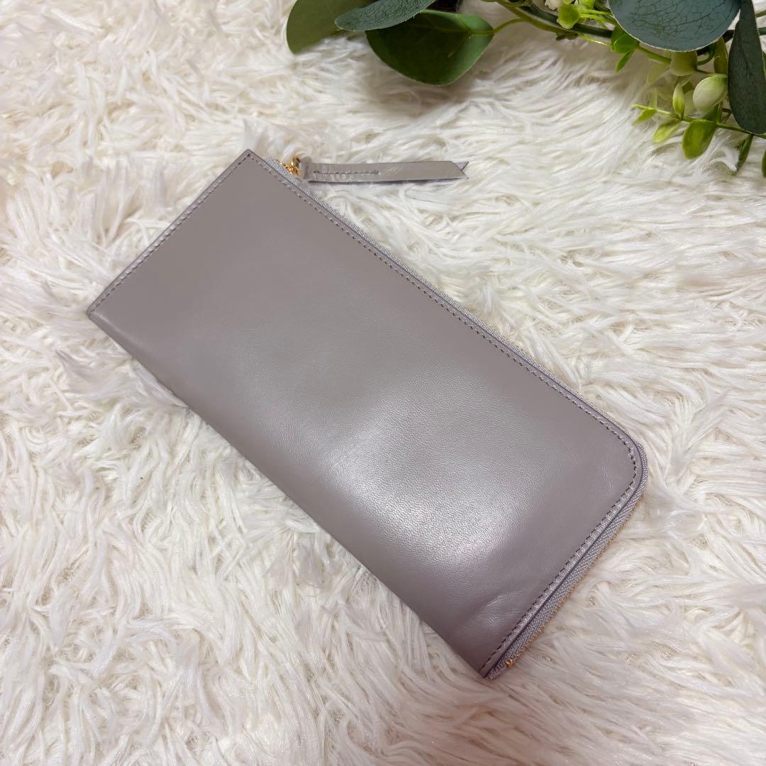 新品未使用★北欧暮らしの道具店「スリムに見えて収納上手」L字ファスナーの長財布