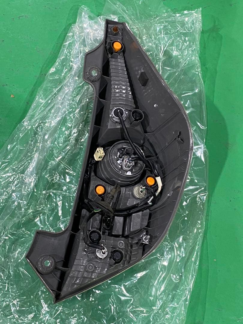 アクア左テール