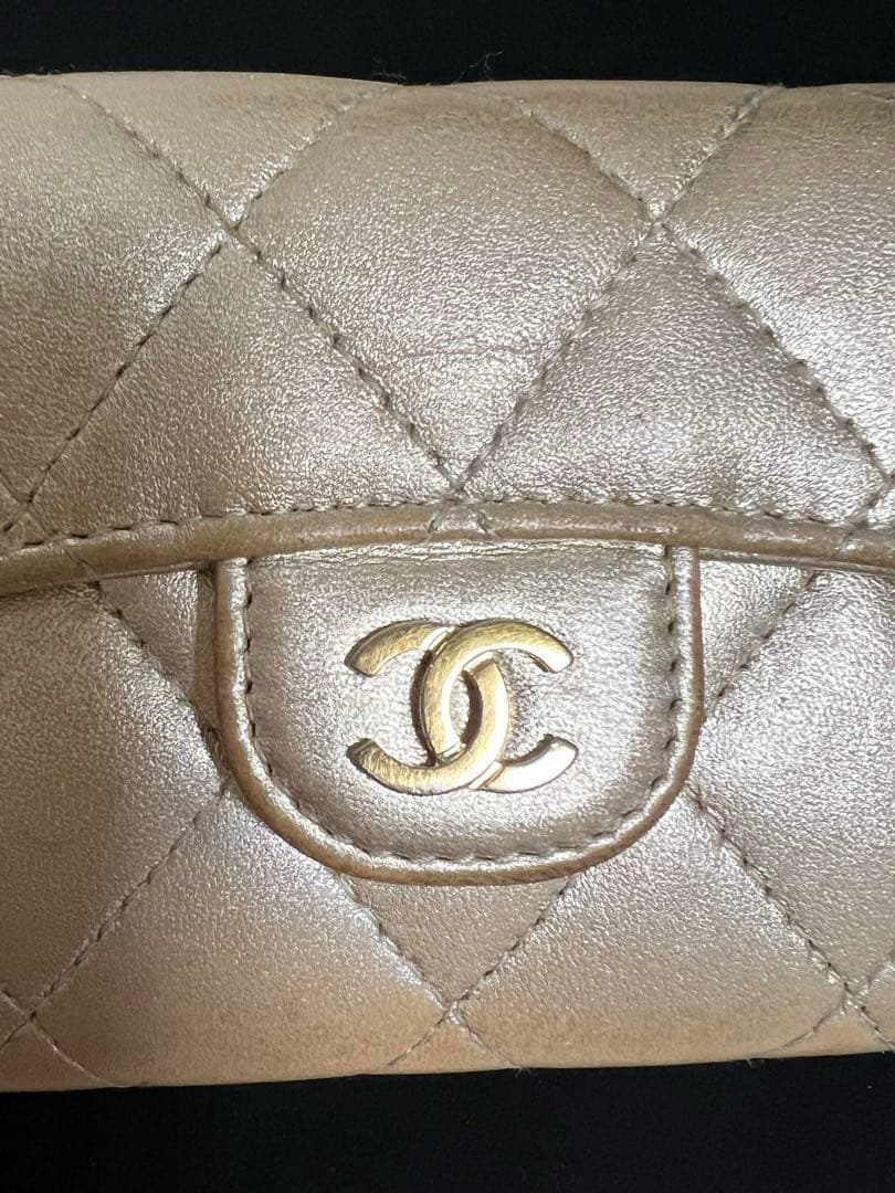 シャネル　マトラッセ　ケース　ミニウォレット　ゴールド