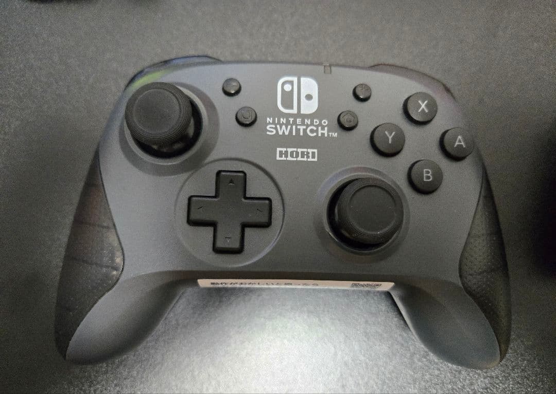 Nintendo Switch 本体 + ジョイコン4つ + HORI パッド