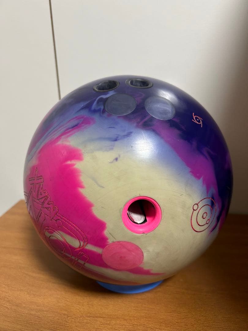 ION MAX ボウリングボール