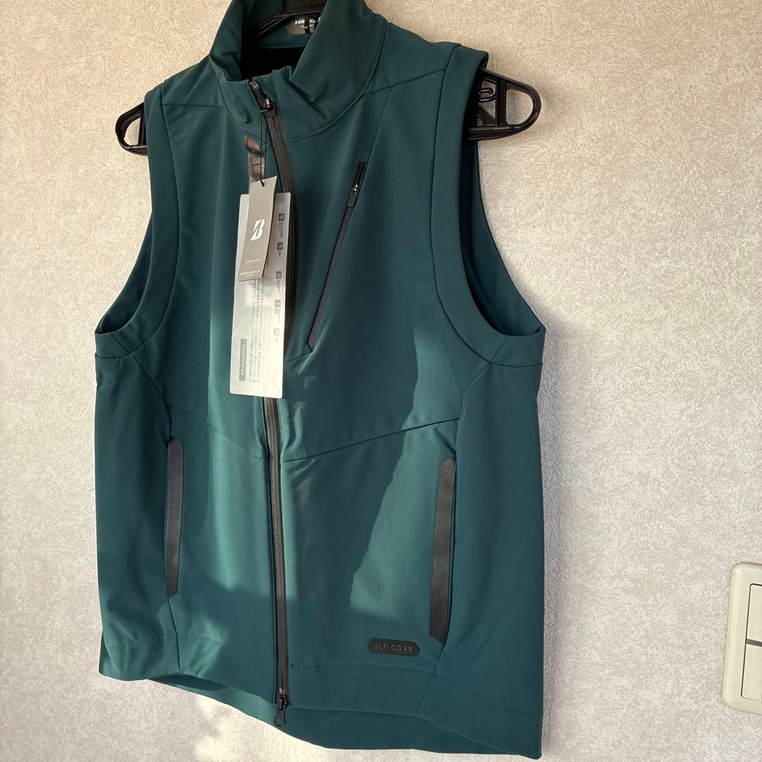 ブリヂストンゴルフ　　　　　　　　　ツアーB グリーン ベスト Mサイズ　新品