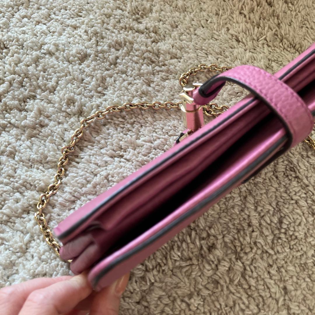 グッチ　チェーンウォレットバッグ