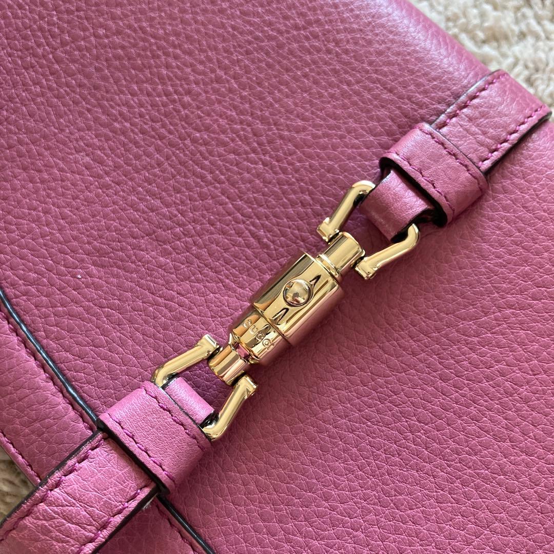 グッチ　チェーンウォレットバッグ