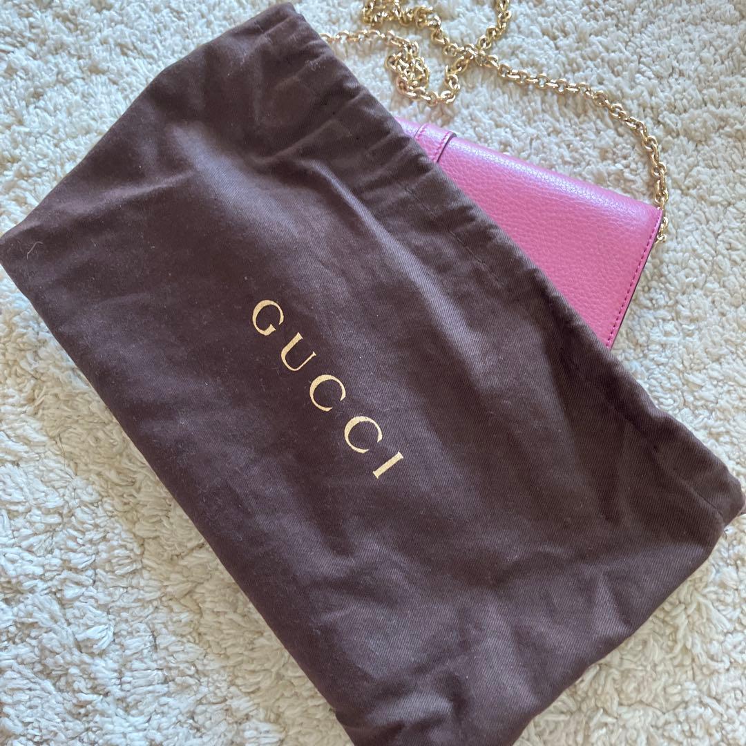 グッチ　チェーンウォレットバッグ