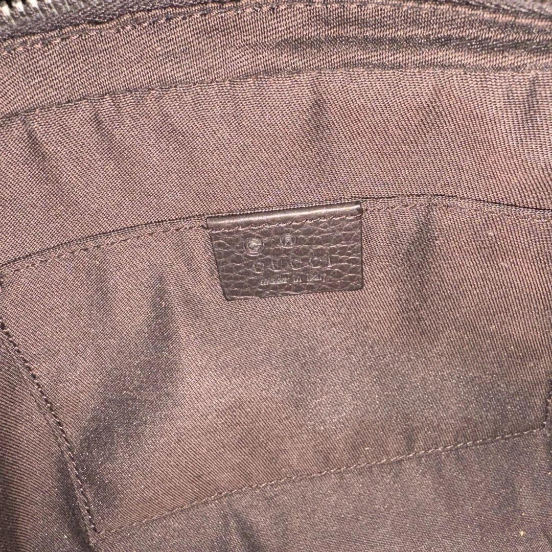 GUCCI ショルダーバッグ　ななめがけバッグ