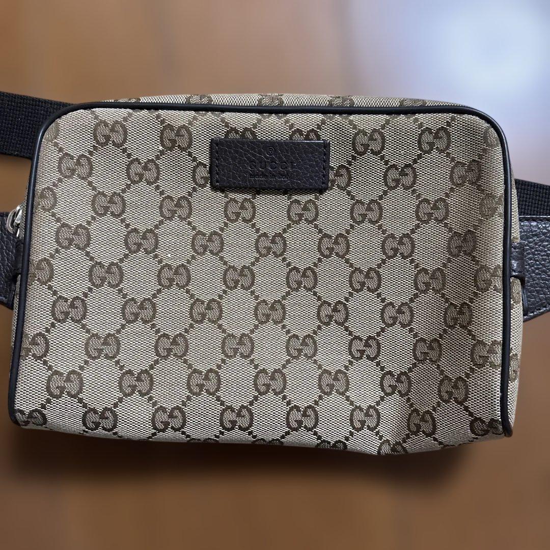 GUCCI ショルダーバッグ　ななめがけバッグ
