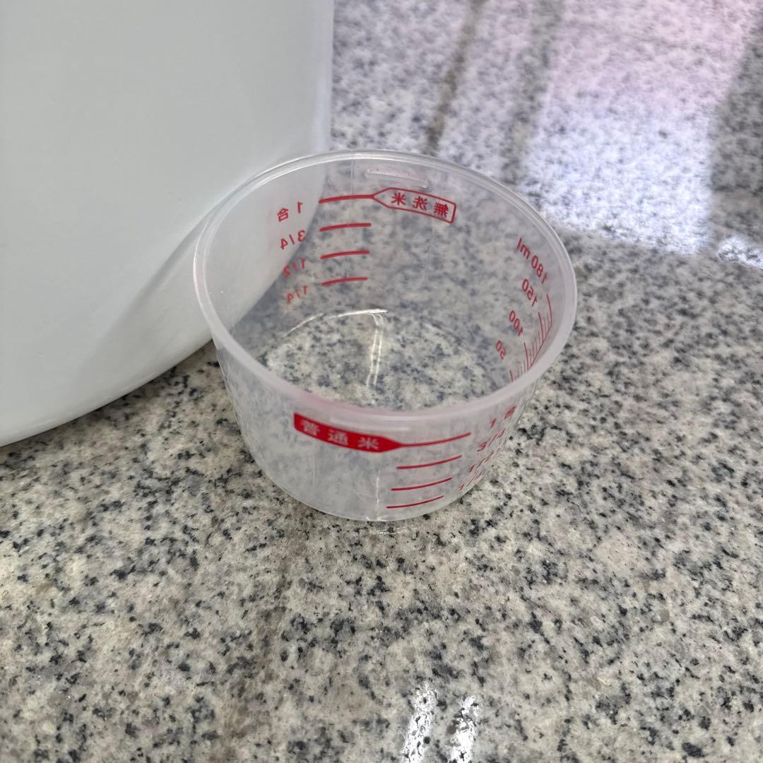 t*p様 ★OoBLE オーブル 真空保存容器 ホワイト 13L キッチン 小物