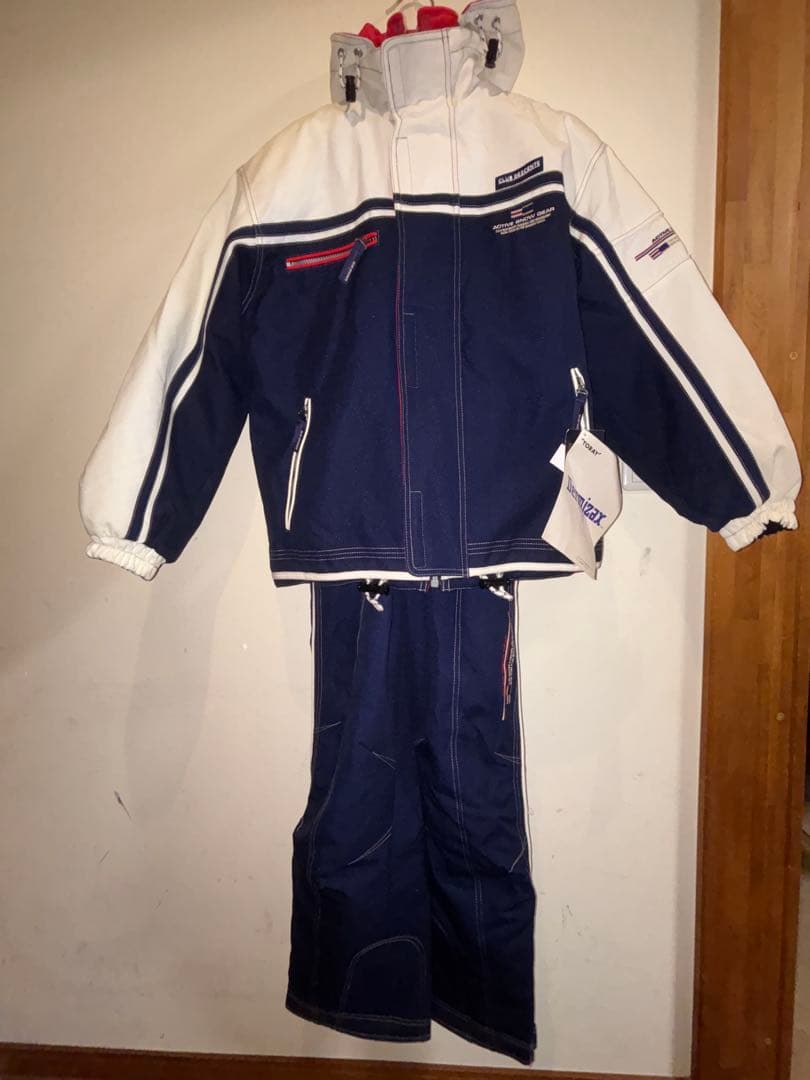 【新品未使用】DESCENTE スキーウェア Mサイズ