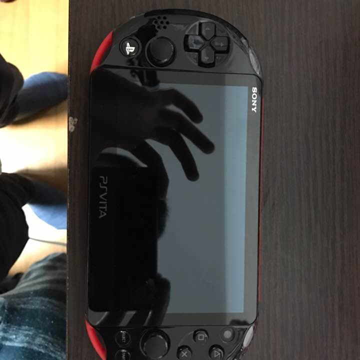 PS vita 8ギガ wifiモデル