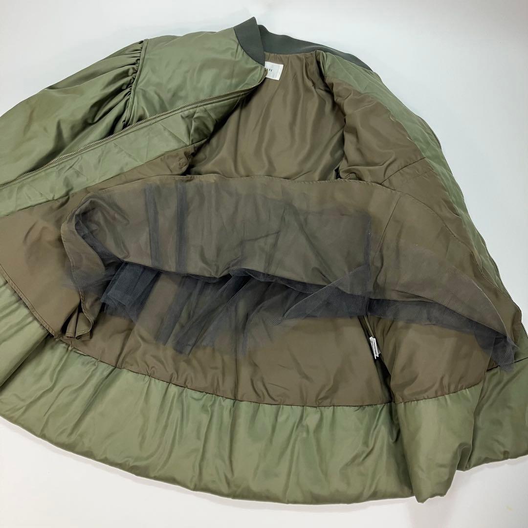 美品✨マチャット トップサーモフォルムコート　カーキ　フリーサイズ