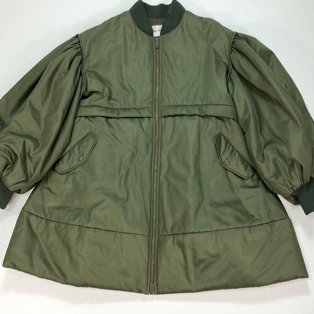 美品✨マチャット トップサーモフォルムコート　カーキ　フリーサイズ