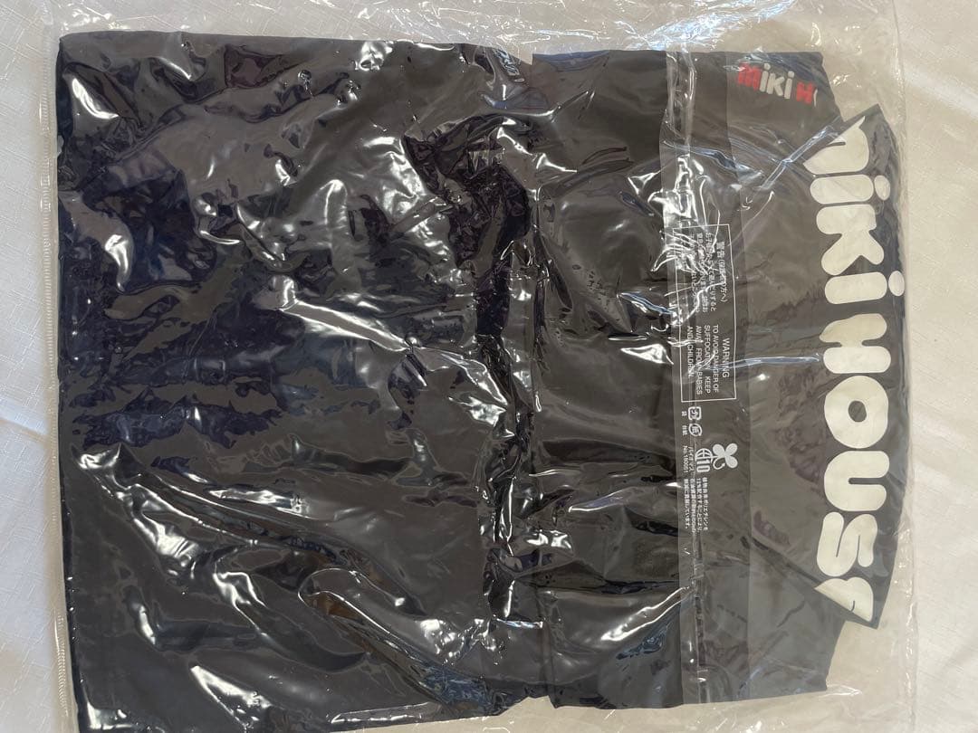 新品　新作　3.8万　ミキハウス　ロゴジャンパー110 ブラック　パーカー