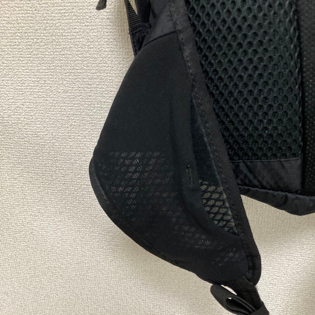 Salomon 20L リュック・バックパック 黒