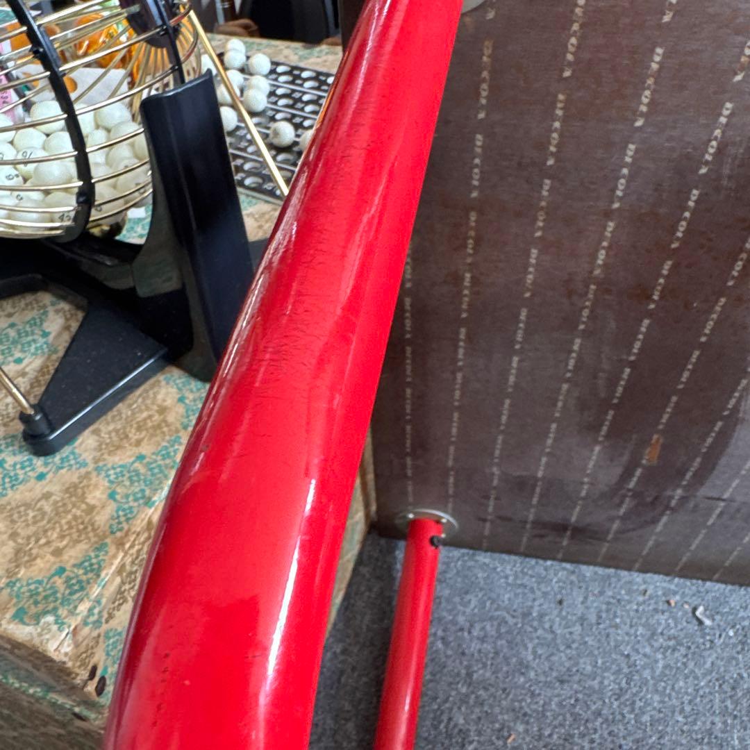 Nath様用 レトロポップ　ホワイトとレッドのセンターテーブル