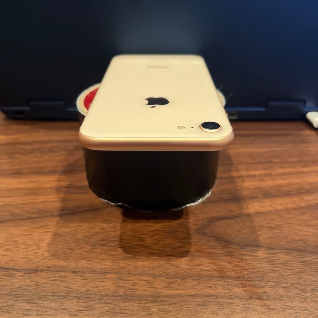 iPhone8　64GB　ゴールド　箱無し