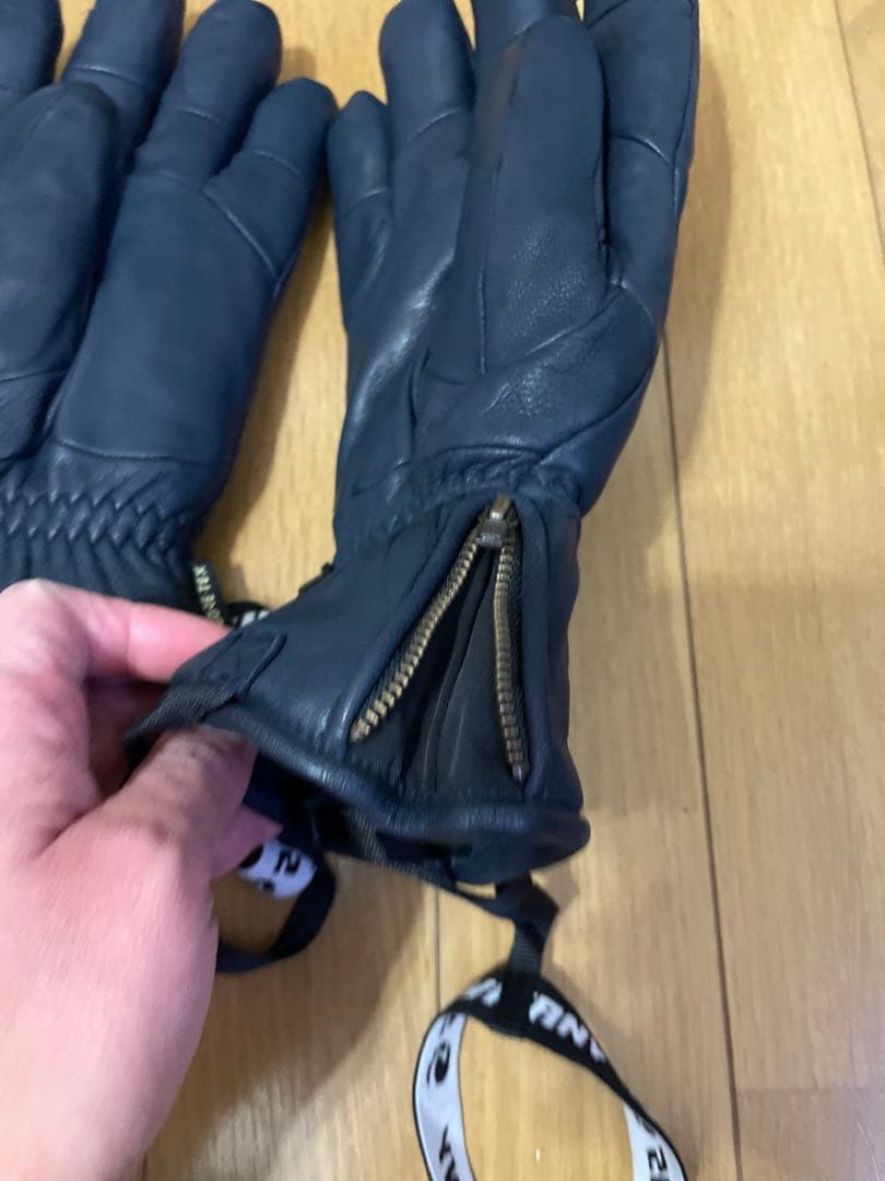 ①SWANY スキー　スノーボードグローブ　M