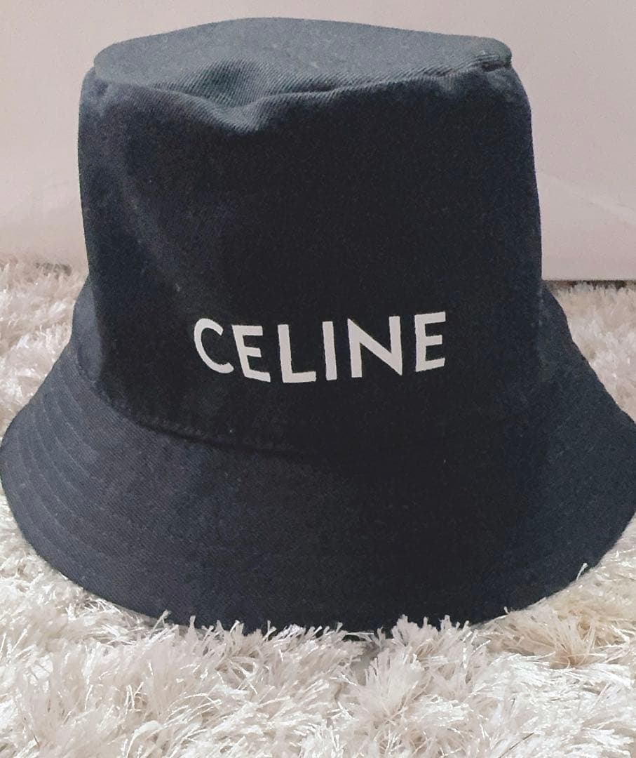 CELINE(セリーヌ)☆2度のみ使用の美品 バケットハット 黒 ブラック