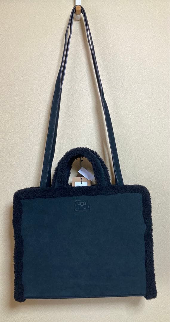 【新品】UGG × TELFAR MEDIUM SHOPPER 2wayバッグ