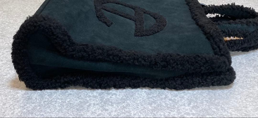 【新品】UGG × TELFAR MEDIUM SHOPPER 2wayバッグ