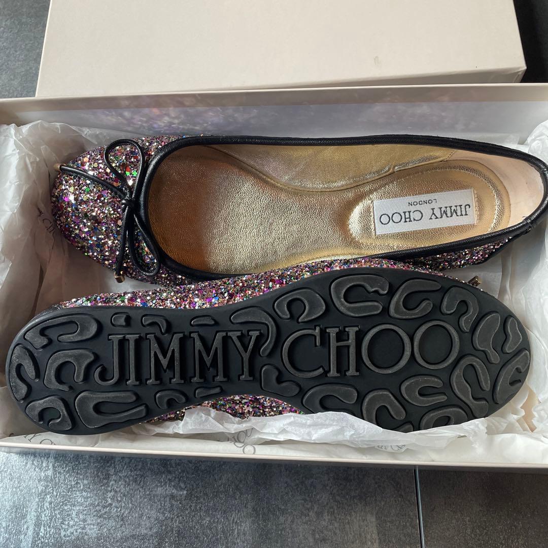 とっにん　ジミーチュウ　パンプス