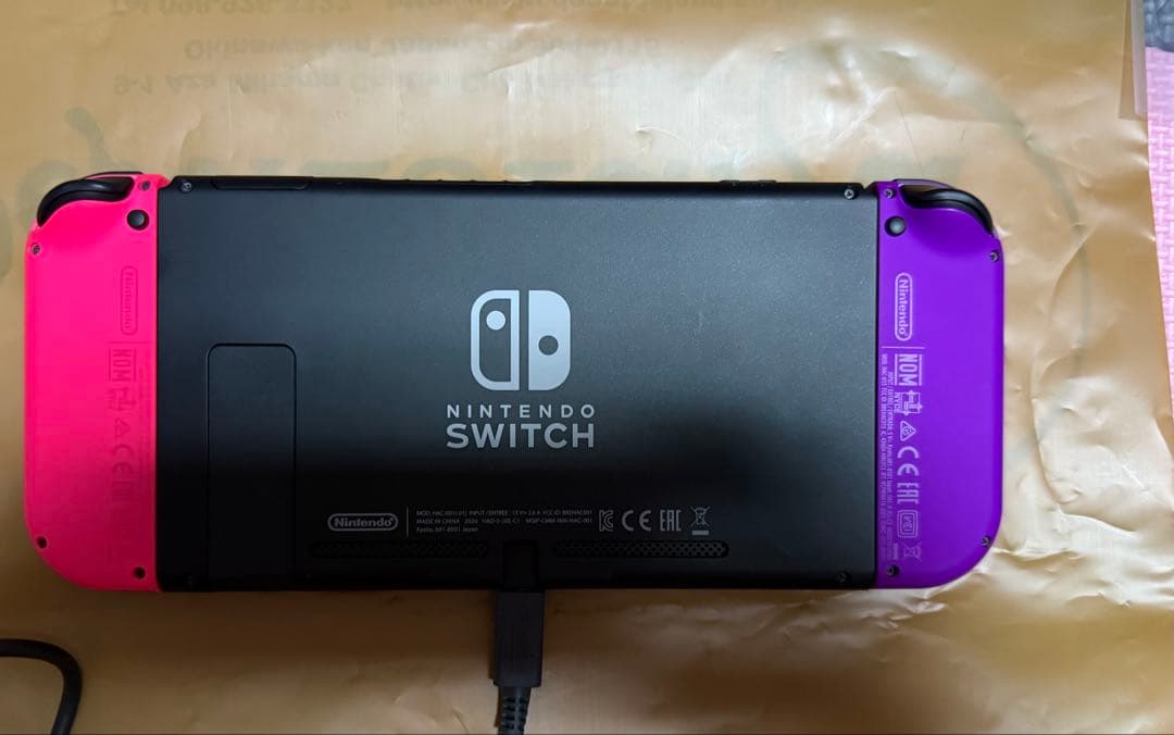 Nintendo Switch 本体 ピンク・パープル Joy-Con