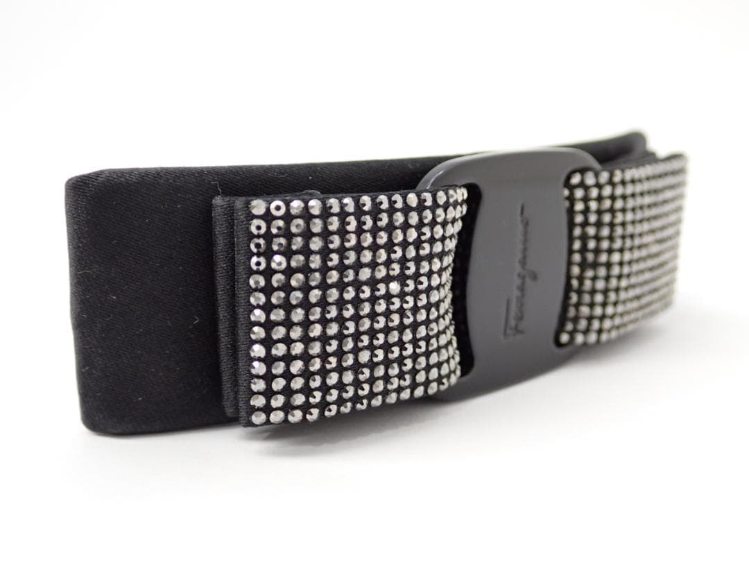 SalvatoreFerragamo フェラガモ ビーズ付き バレッタ ブラック