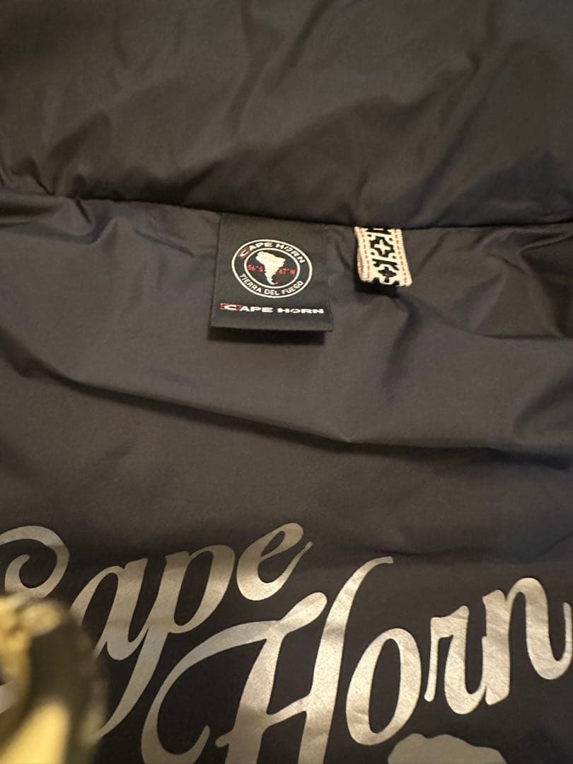 ケープホーン　ダウンベスト