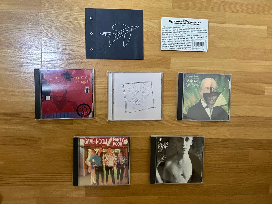 廃盤　スマパン　The Aeroplane Flies High [Box]