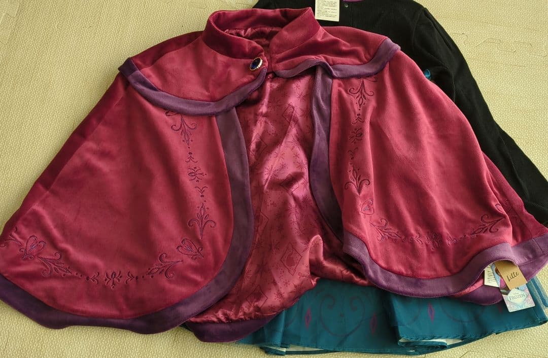 しまむら　リトシー　アナ雪　エルサ　戴冠式　ケープ　ポンチョ　ワンピース