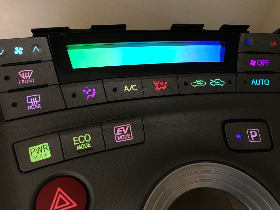 自動色変化仕様　プリウス　エアコンパネル　シフトパネル　LED打ち替え No3