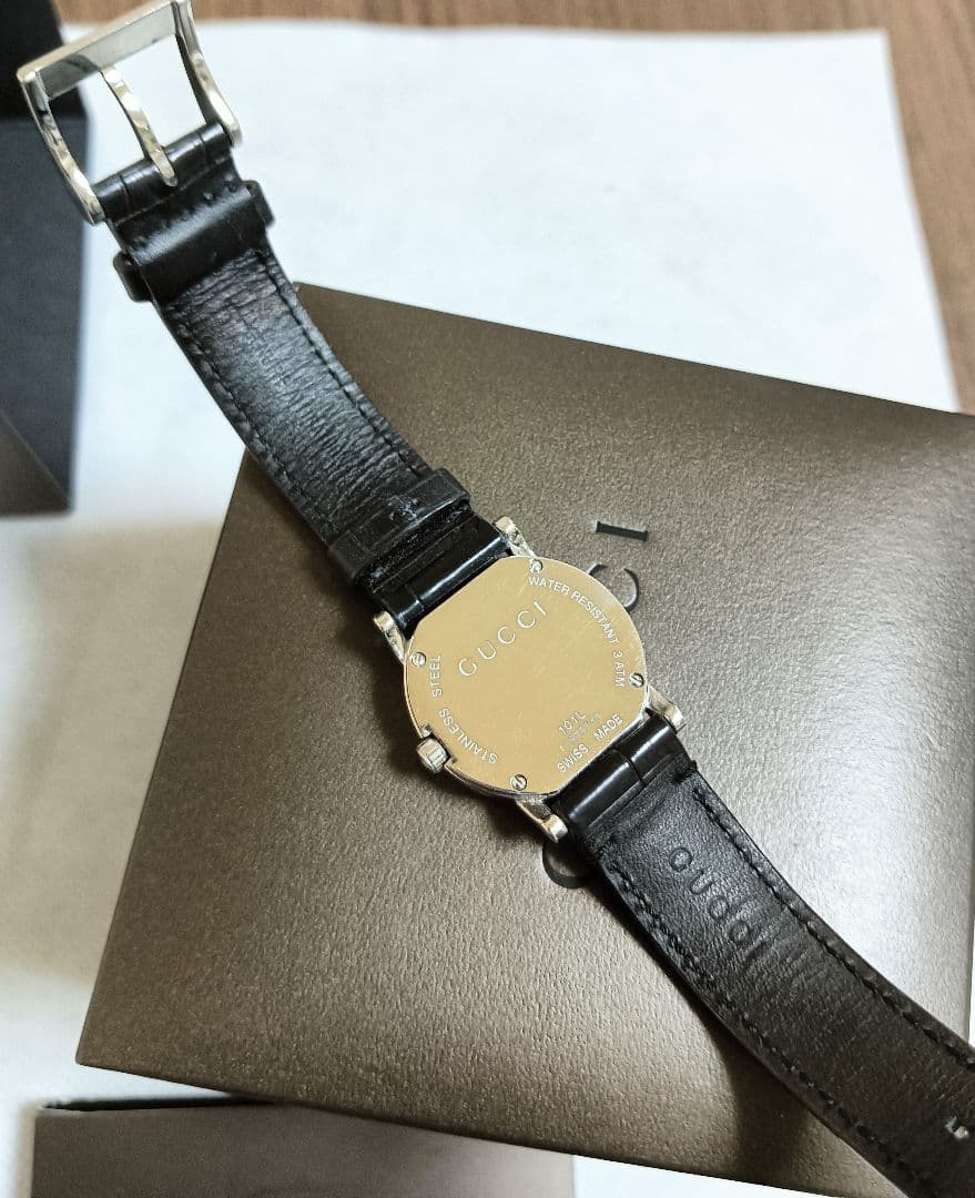 非常に美品。GUCCI　Gラウンド　ダイヤモンドベゼル　腕時計