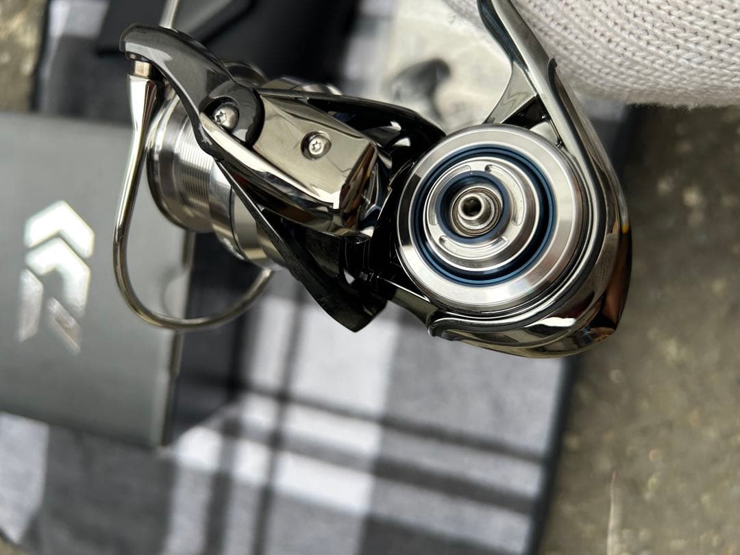 な*ぎ様 DAIWA 18イグジスト 18EXIST LT2500 スピニングリ