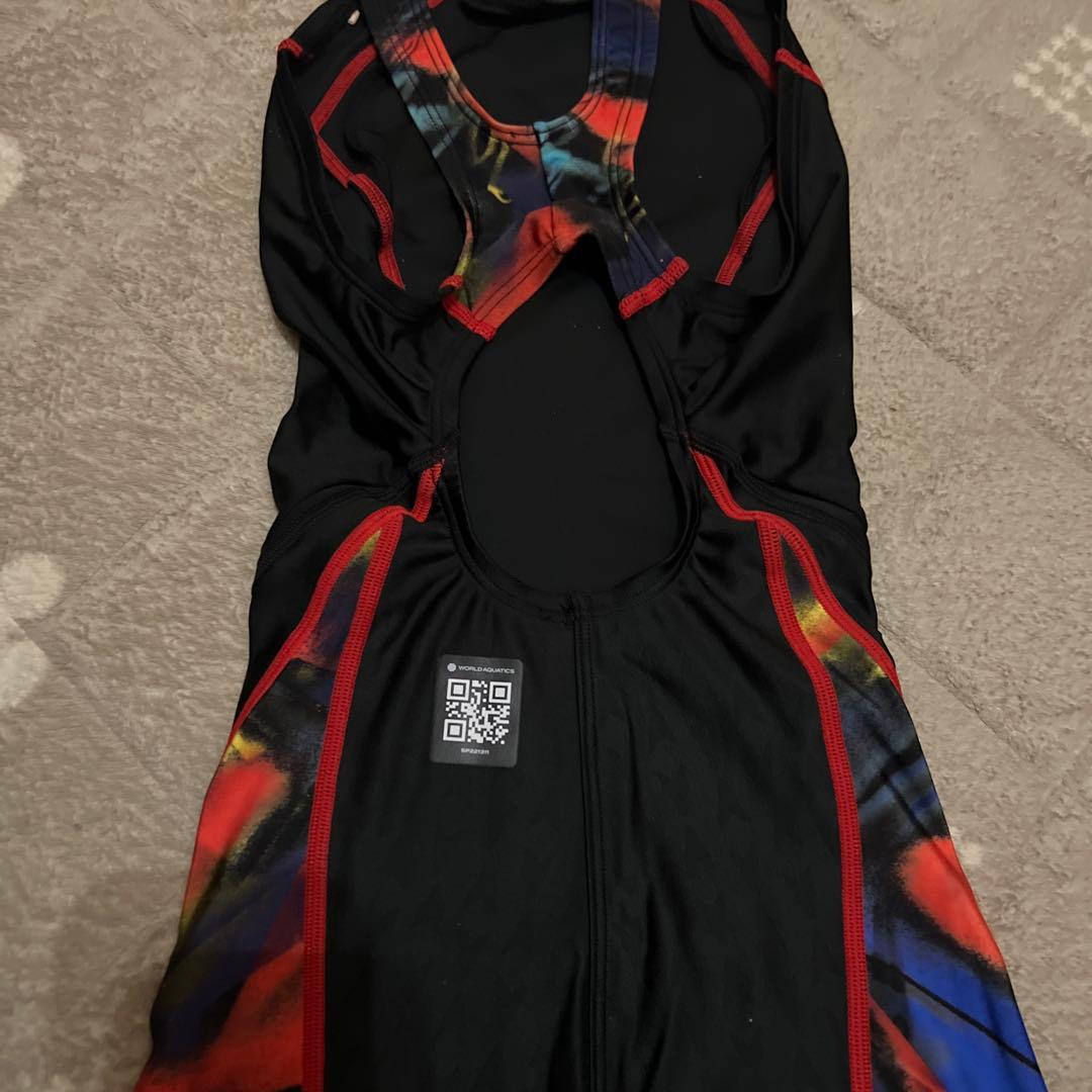 speedo スポーツ用水着 タイトフィット